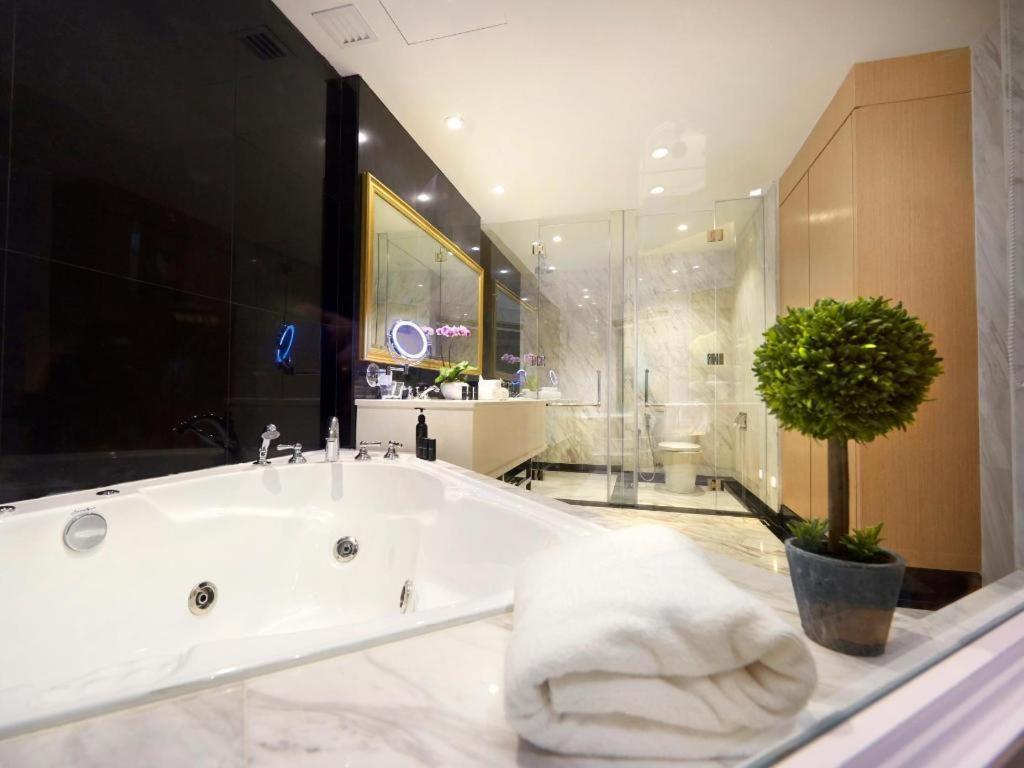 Kingwood Boutique Hotel Miri Eksteriør billede